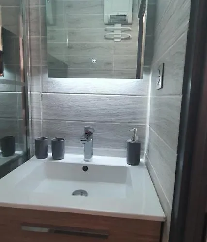 Nouveau Bien Lumineux Confort En Centre Apartament Sète